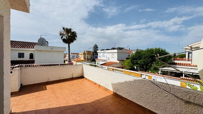 Foto 82e12e22-3d58-4b51-8a4f-8e456a18e4c5. Casa amb piscina a Campoamor Orihuela