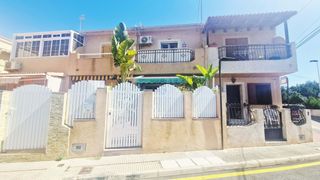 Casa adossada a Lo Pagán. Luminosa, espaciosa, preferida casa adosada orientada al suroest