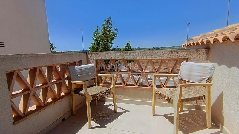 Foto 10edaa56-d12d-43bf-83f8-06fef61d4ae6. Casa amb calefacció piscina a Benijófar