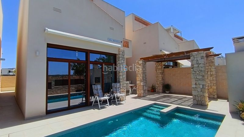 Foto 145bcf6a-9f64-4112-8dee-7bb3f9f8e0d6. Casa amb calefacció piscina a Benijófar