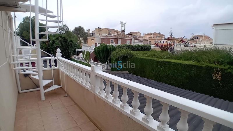 Foto 29cb488e-b65b-418f-8d23-0ebb1aaf63c2. Casa a schiera con riscaldamento piscina in Lomas de Cabo Roig - Los Dolses Orihuela