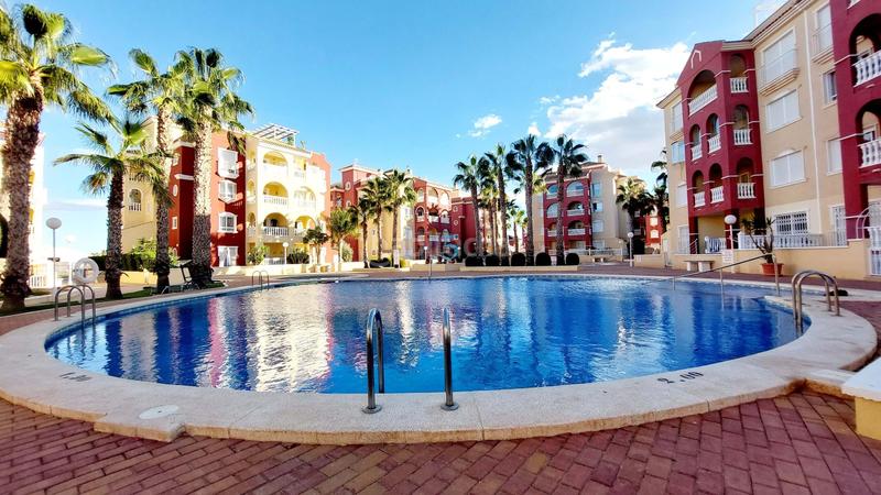 Foto e13ed695-b7e6-4a73-ba87-ae56e3ebd623. Etagenwohnung mit pool in Centro Alcázares (Los)