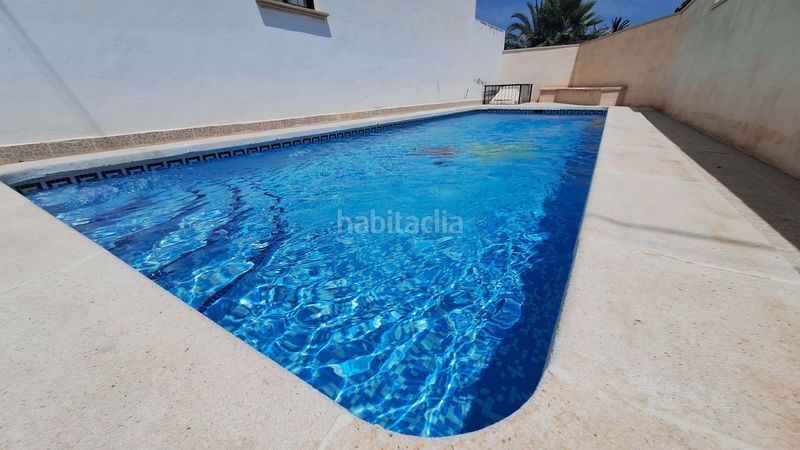 Foto f93fd9c4-4cfd-499e-ab96-17b18ce4425a. Pis amb piscina a Daya Nueva