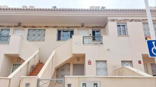 Duplex  Calle legazpi. Estupendo apartamento dúplex de 3 dormitorios y 2 baños en lo pa