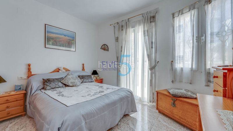 Foto e812d76f-a2be-4153-97b0-07b5d695a83b. Casa amb calefacció aparcament piscina a Zona Carrefour - Urbanizaciones Torrevieja