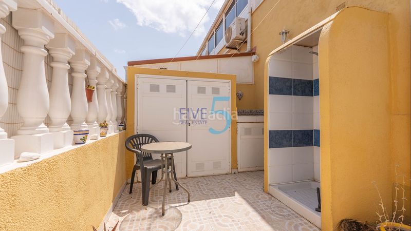 Foto fc506fd3-df26-4cd8-bb79-95a8fec94d1e. Casa amb calefacció aparcament piscina a Zona Carrefour - Urbanizaciones Torrevieja