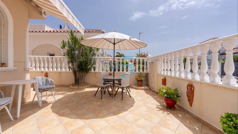 Foto 4655a122-35d9-43fb-86ad-fc6e6cd01bb8. Casa amb calefacció piscina a Algorfa