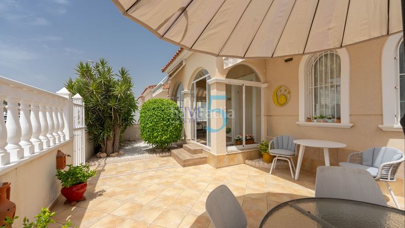 Foto d9c4c581-131f-48f6-a909-231667f519ab. Casa amb calefacció piscina a Algorfa