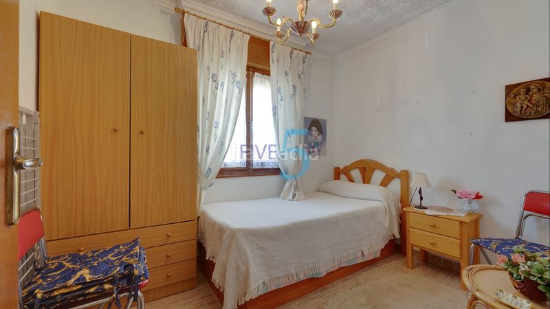 Foto d4a31601-5d81-4f0f-baf4-6f59a4bdbcfe. Casa a Zona Carrefour - Urbanizaciones Torrevieja