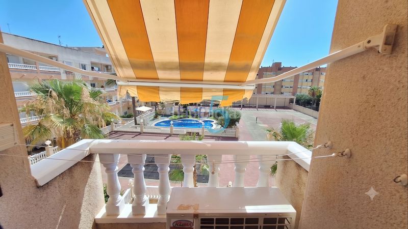 Foto b0ac88ef-fe8e-464e-94aa-74beb9230200. Estudi amb piscina a Antonio Machado Torrevieja