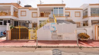 Pis a Zona Carrefour - Urbanizaciones. Apartamento de 2 habitaciones en la última planta orientado al o