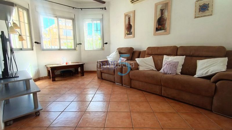Foto 004b9c20-d58a-428d-9359-d4b5e51a5229. Casa amb piscina a Algorfa