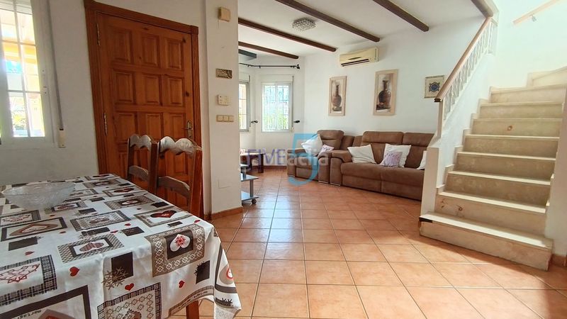 Foto 8b0cd0ba-e62d-41a3-a5f3-5b3a8b588d60. Casa amb piscina a Algorfa