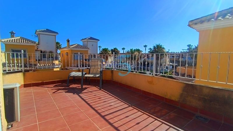 Foto ca3c4425-134a-40ae-97c7-d7560a77042f. Casa amb piscina a Algorfa