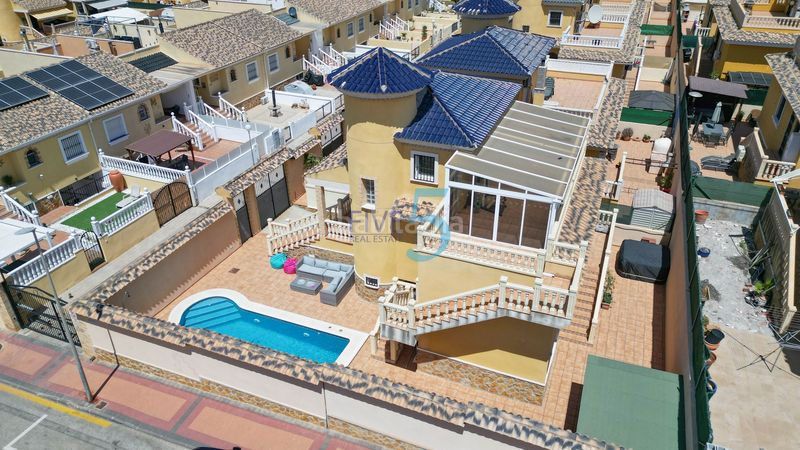 Foto 08aef868-6e56-47ef-988c-db02297d881c. Casa amb calefacció piscina a Algorfa