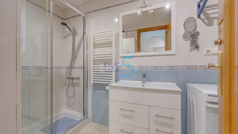 Foto f978fb62-7057-4d06-aefe-a617396eeda7. Pis amb calefacció aparcament piscina a Villamartín-Las Filipinas Orihuela