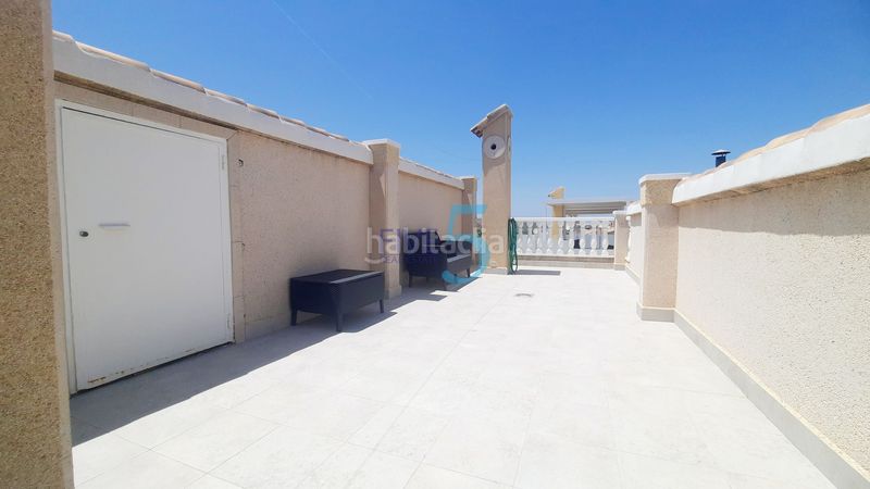 Foto 339bab22-5880-4bea-86a0-0e044e541860. Casa amb aparcament piscina a La Florida Orihuela