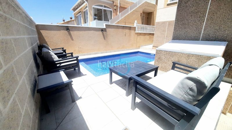 Foto a1a18250-4a7f-4021-a0bf-b9a8cdd27dc5. Casa amb aparcament piscina a La Florida Orihuela