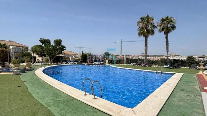 Foto af096503-7da4-4bf7-a390-08cb321f6c89. Casa amb aparcament piscina a La Florida Orihuela