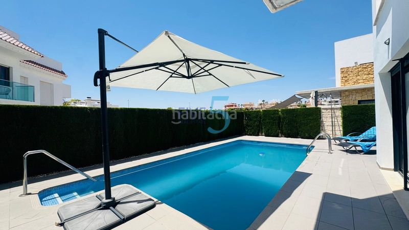 Foto 6196a12e-e224-4492-95b5-96d2ee6a8863. Casa amb aparcament piscina a Pueblo Bravo Rojales