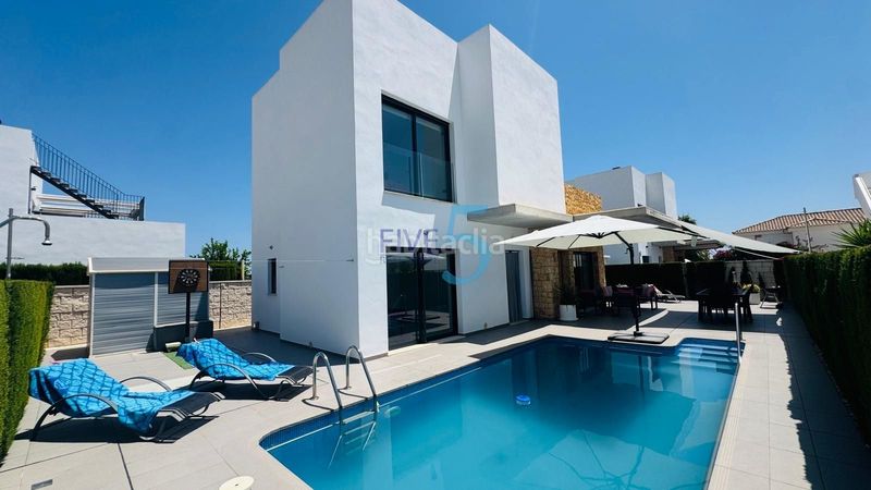 Foto 64b2f6a4-a899-4dbf-8b07-d4beb55e74ff. Casa amb aparcament piscina a Pueblo Bravo Rojales