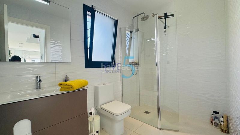 Foto dd69ff10-4207-4f3f-a919-86b96f4bd7fb. Casa amb aparcament piscina a Pueblo Bravo Rojales