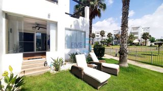 Piso en Terrazas de la Torre Golf. Increíble apartamento en la esquina de 2 habitaciones y 1 baño e