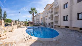 Etagenwohnung  Calle anfora. Este espacioso apartamento de 3 dormitorios en planta baja está