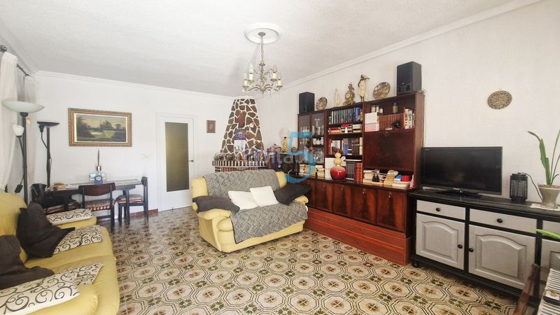 Foto 62d52f56-e21c-41eb-82bd-245ed0e48f3c. Casa amb aparcament a Los Balcones y los Altos Orihuela