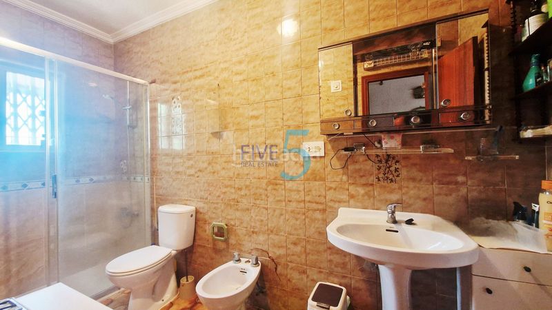 Foto d6bdd35c-74cb-44ea-a9bf-7c963e79a5dd. Casa amb aparcament a Los Balcones y los Altos Orihuela