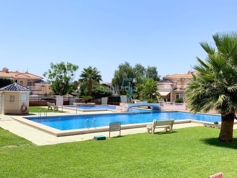 Foto bca9899d-7a17-4452-a143-19624d7db02e. Casa amb calefacció piscina a Doña Pepa Rojales