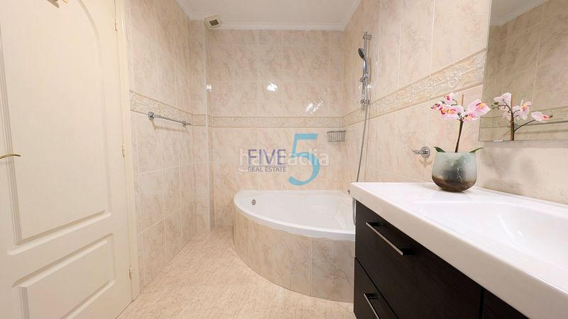 Foto ca0d7ee5-9122-4852-9b9e-447ef4b7f3d9. Casa amb calefacció piscina a Doña Pepa Rojales