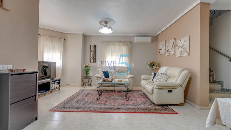 Foto ed3a5cd5-01ab-40af-b8fa-fa86334bb2f0. Casa amb calefacció piscina a Doña Pepa Rojales