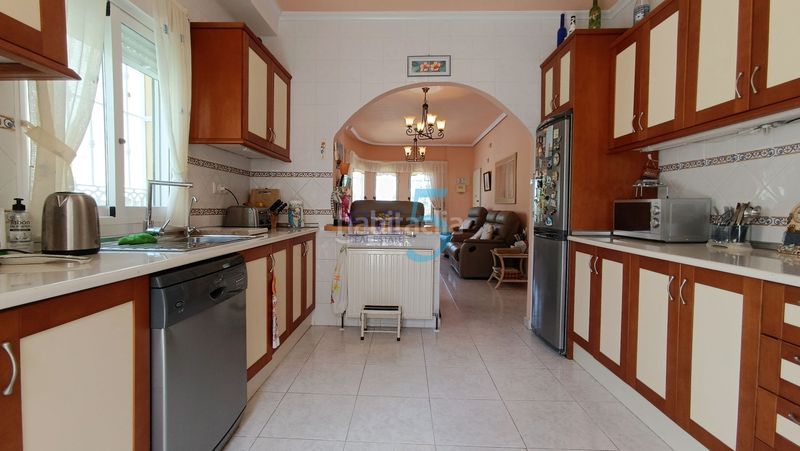Foto 5136d5a4-1018-478e-8717-2bb94a2a5997. Casa amb calefacció piscina a Benimar Rojales