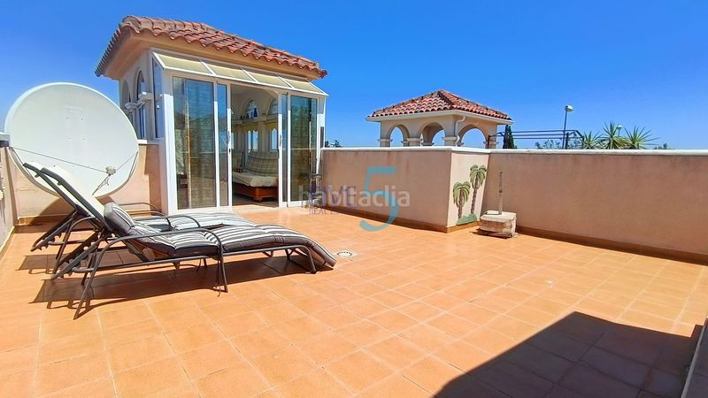 Foto bd1b1988-40ca-4082-9563-c850d65359f6. Casa amb calefacció piscina a Benimar Rojales