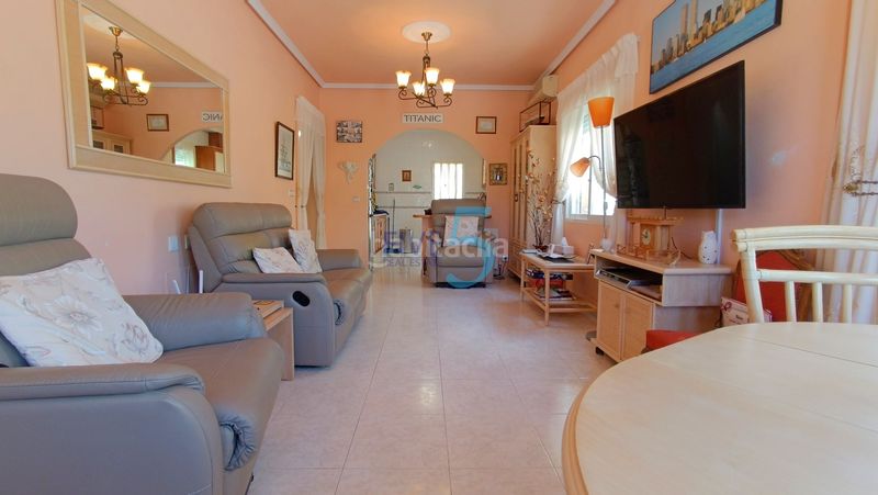 Foto f402e8d5-8e0a-406e-b811-1c33a90f2e62. Casa amb calefacció piscina a Benimar Rojales