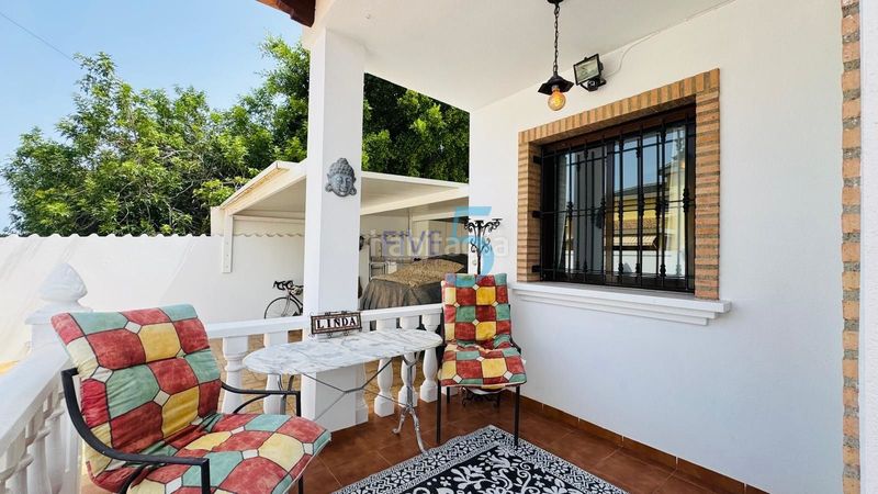Foto b2b6d9d4-edfb-4632-90c8-dbe7f209dfdc. Casa amb piscina a Los Almendros Orihuela