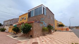 Casa a Zona Carrefour - Urbanizaciones
