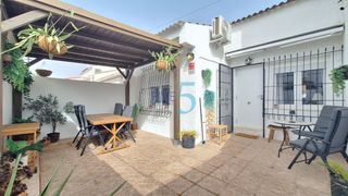 Casa a Zona Carrefour - Urbanizaciones. Precioso bungalow en venta en el limonar torrevieja. dispone de
