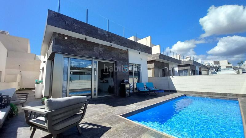 Foto 3575b728-dc9c-4dfc-a914-f3487ebd5ffd. Casa con riscaldamento piscina in Los Almendros Orihuela