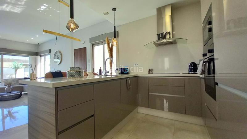 Foto d98e10f1-5349-43d9-9765-cbc11091a677. Casa con riscaldamento piscina in Los Almendros Orihuela