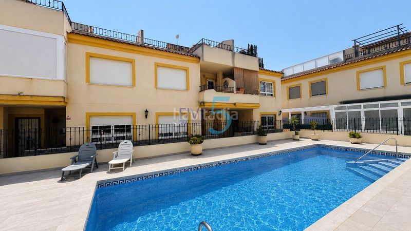 Foto af6d93f4-3ab5-4e75-bdb1-ed7b0b7c4d70. Pis amb piscina a Daya Nueva