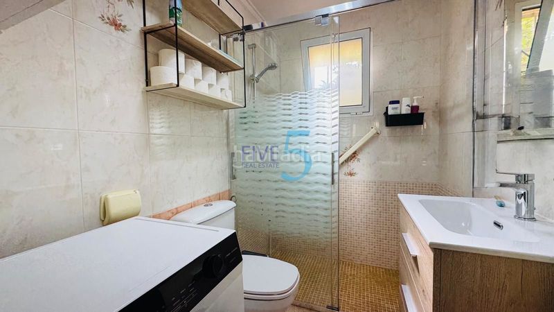Foto f9d0f8d4-0c5c-4fae-b695-f271b585096e. Casa amb aparcament piscina a La Florida Orihuela
