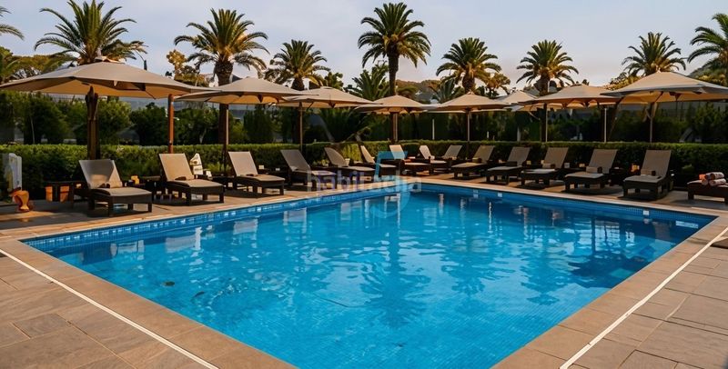 Foto f8a637f0-ce28-4ddf-8e38-315b064779f2. Pis amb piscina a Centro Alcázares (Los)