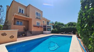 Flat in Zona Carrefour - Urbanizaciones. Gran parcela de 849 m y máximo confort! se vende espectacular vi
