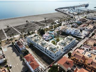 Pis a Las Marinas - Pueblo Laguna