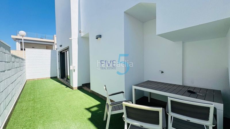 Foto 8d3f33cb-ffe4-47b9-b24d-b5d771864590. Casa amb aparcament piscina a Los Almendros Orihuela