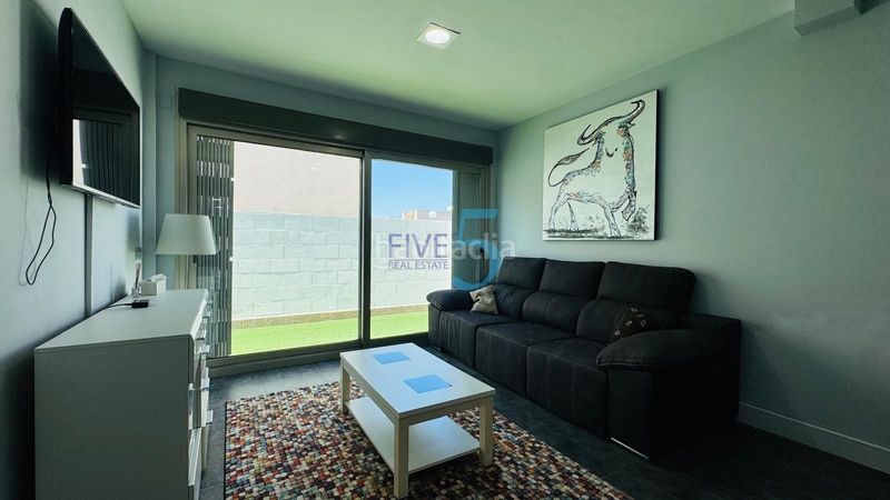 Foto b55257a2-fe2a-4a22-9e99-a34782e59ce4. Casa amb aparcament piscina a Los Almendros Orihuela