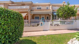 Casa adossada a Doña Pepa. Casa adosada de estilo lola de 3 dormitorios completamente renov