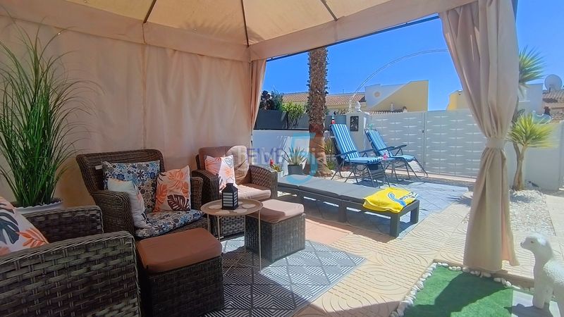 Foto cb35939e-e9dc-4810-9679-788cdce48e5b. Casa adossada amb calefacció aparcament piscina a Rojales